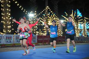 BIB: 5508, 0000, 45627, 45996
                            <button type="button" onclick="openModal(21550499)" class="btn btn-primary btn-sm float-right btn-popup" data-toggle="modal" data-target=".modal-high-quality">
                        <i class="fas fa-shopping-cart"></i> Add to Cart
                    </button>
                                            <button type="button" onclick="isThisMe(21550499, true)" class="btn btn-success btn-sm float-right btn-popup btn-isme hidden" data-toggle="tooltip" data-placement="bottom" title="นี่คือรูปของคุณใช่ไหม คลิกที่นี่เพื่อเอาเข้าอัลบั้ม">
                        <i class="fas fa-plus"></i> Add to album
                    </button>
                    <button type="button" onclick="isThisMe(21550499, false)" class="btn btn-warning btn-sm float-right btn-popup btn-isnotme hidden">
                        <i class="fas fa-ban"></i> Remove from album
                    </button>